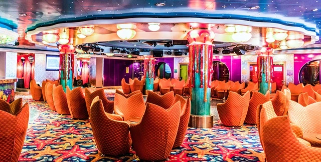 Luxury Lounge on Norwegian Jade