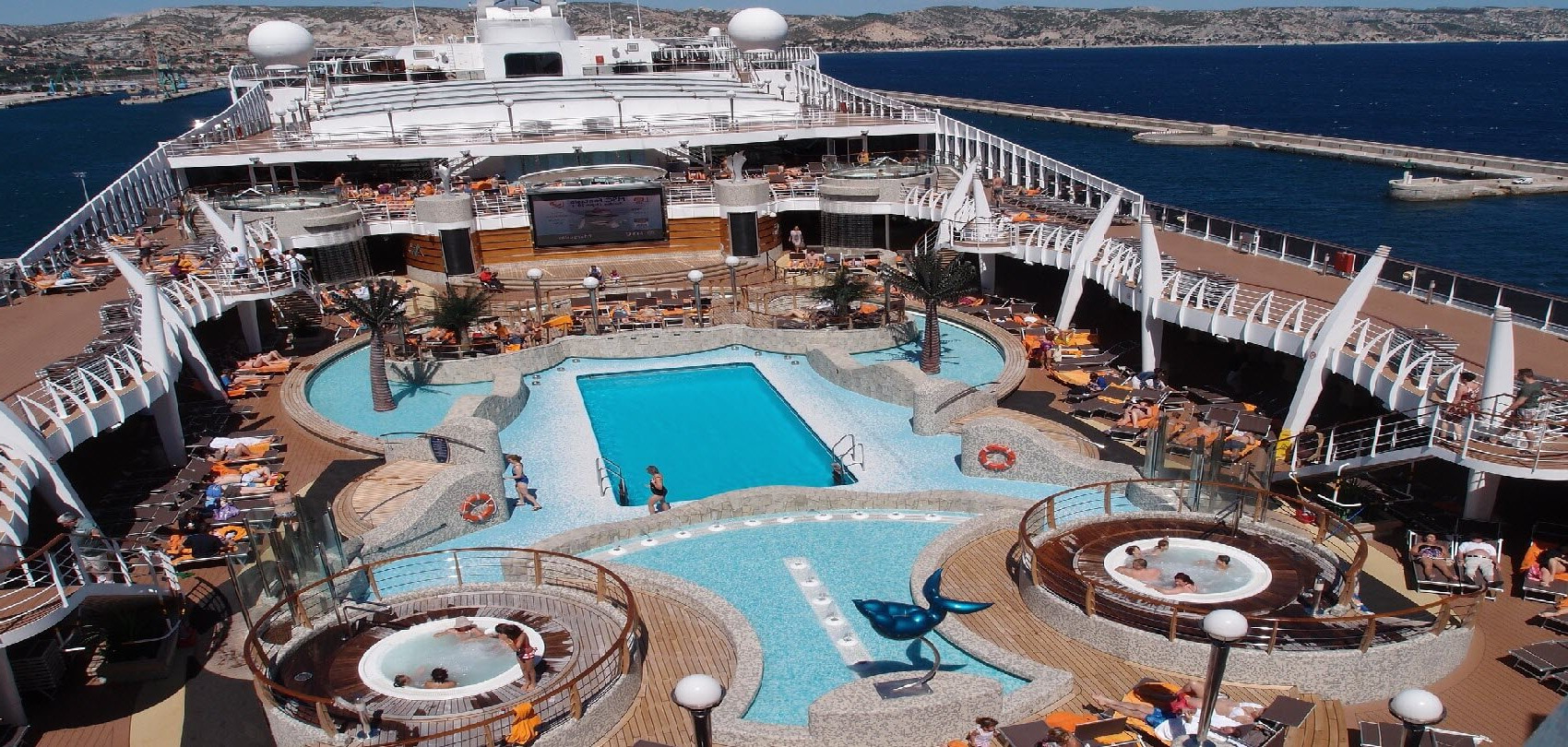 10 Amazing Things to do on a Cruise Ship 10 Amazing Things to do on a Cruise Ship