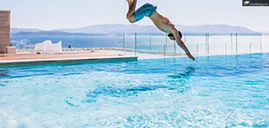 First_Time_Cruisers swim on a cruise