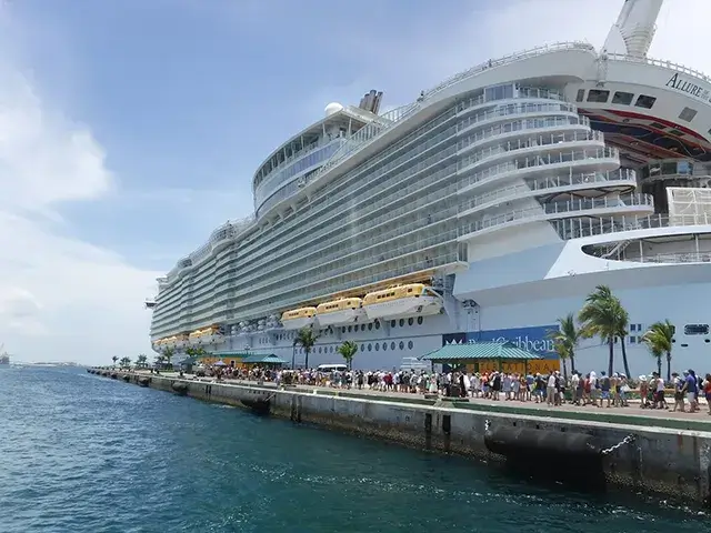 Allure of the Seas Cruise Ship