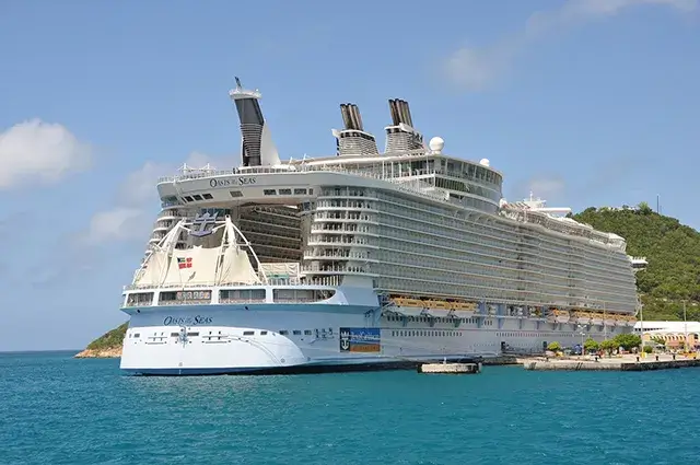 Oasis of the Seas Cruise Ship