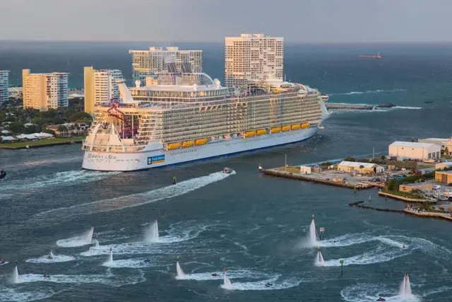 Harmony of the Seas sails on maiden voyage