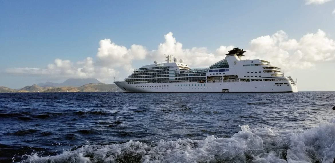 Ocean Cruise Ships