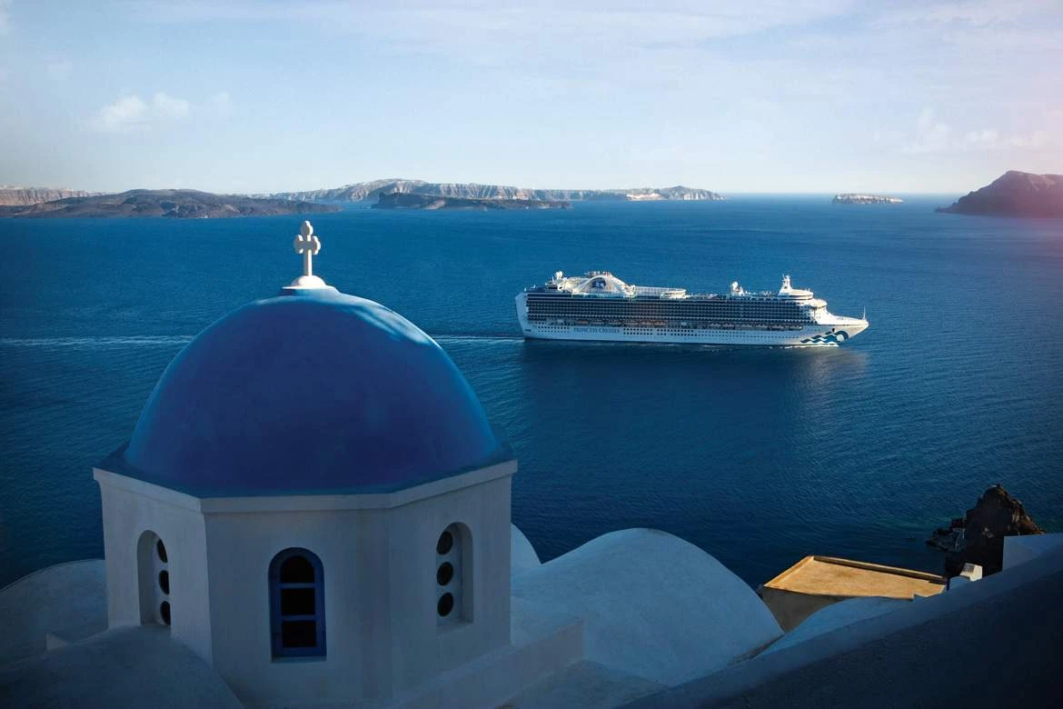 Ocean Cruise Ships