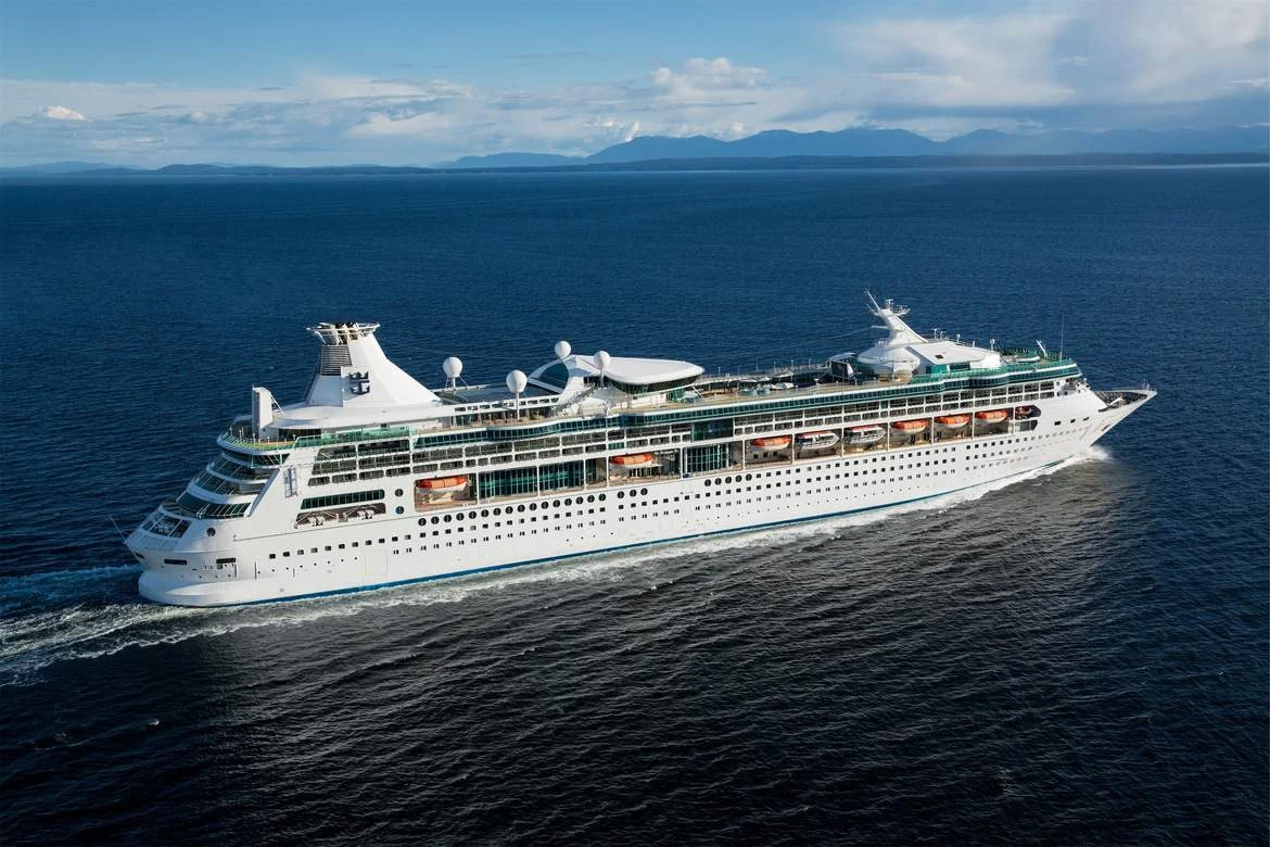 Ocean Cruise Ships