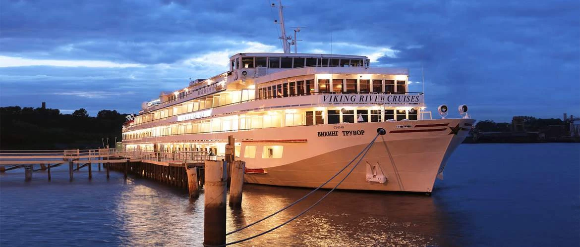 Ocean Cruise Ships