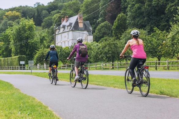 Avalon Waterways Bikes Avalon AdventureAvalon Biking 222
