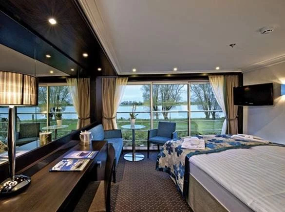 Avalon Waterways Avalon Expression Accommodation Panorama Suite 5.JPG