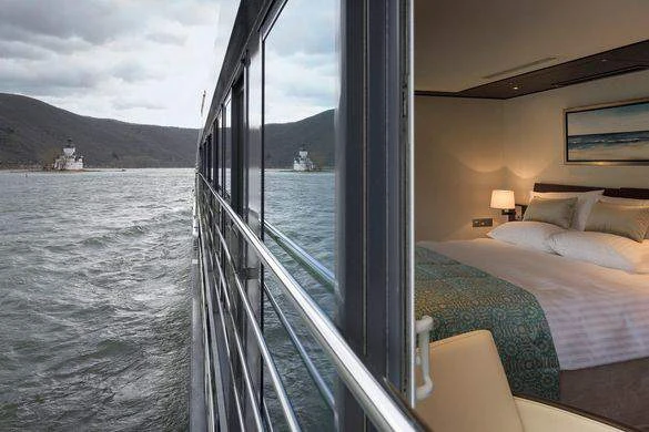 Avalon Waterways Avalon Tranquility II Royal Suite 1