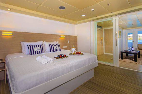 Avalon Waterways Treasure Of Galapagos Suite