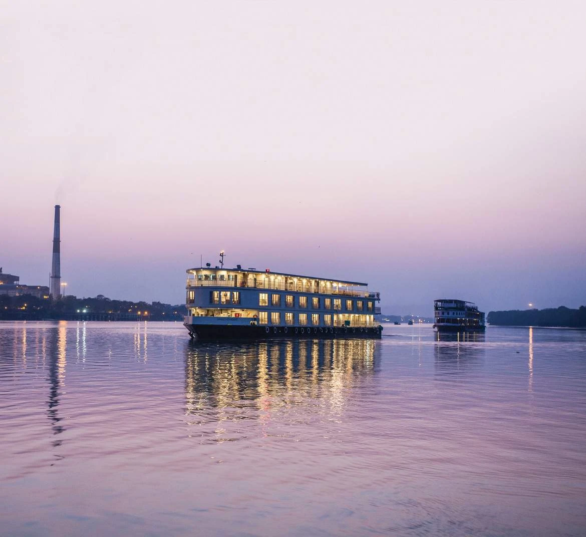 Ocean Cruise Ships