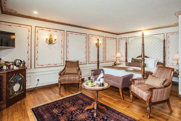 Avalon Waterways Ganges Voyager Maharaja Suite