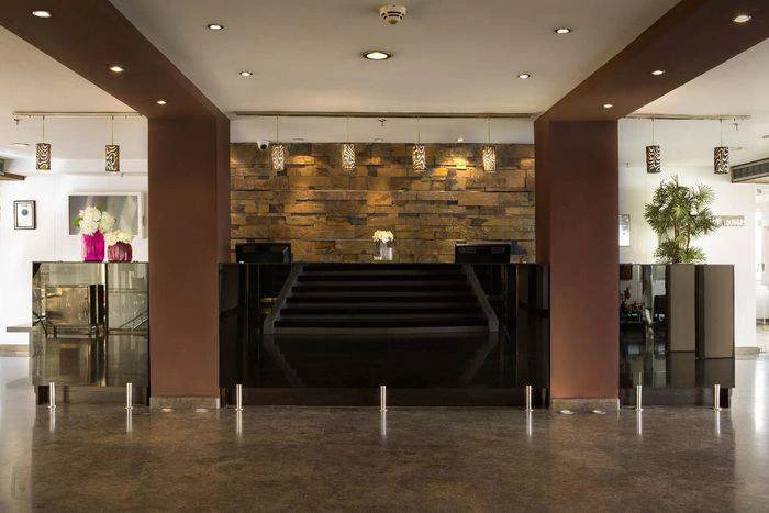 Avalon Waterways MS Farah Lobby 1
