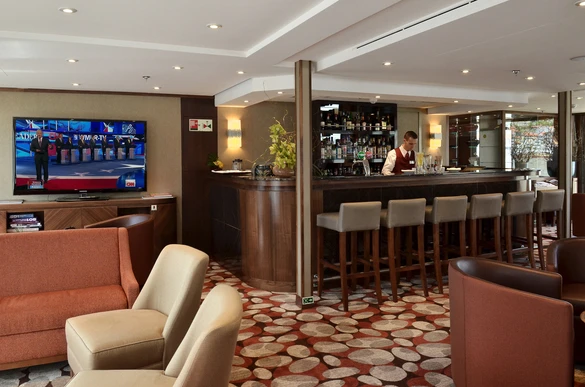 AmaWaterways AmaVida Interior Lounge Bar