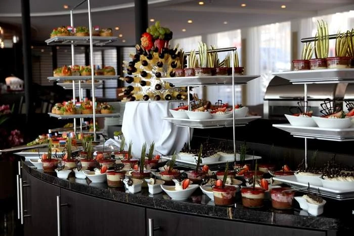 AmaWaterways AmaSerena AmaSonata AmaReina AmaPrima AmaCerto Interior Main Restaurant Food