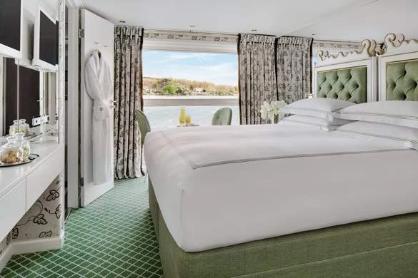 UNIWORLD Boutique River Cruises SS Catherine Accommodaion Stateroom Category 2