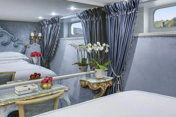 UNIWORLD Boutique River Cruises SS Maria Theresa Accommodation Stateroom Category 4 5 3
