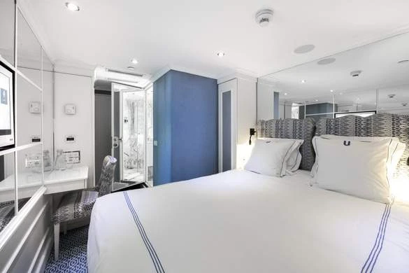 U By Uniworld The B Studio