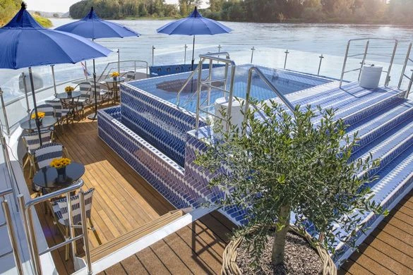 Uniworld Boutique River Cruises   S.S. Bon Voyage   Lobby 1