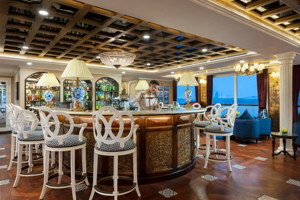 Uniworld Boutique Mekong Jewel Indoor Lounge 1