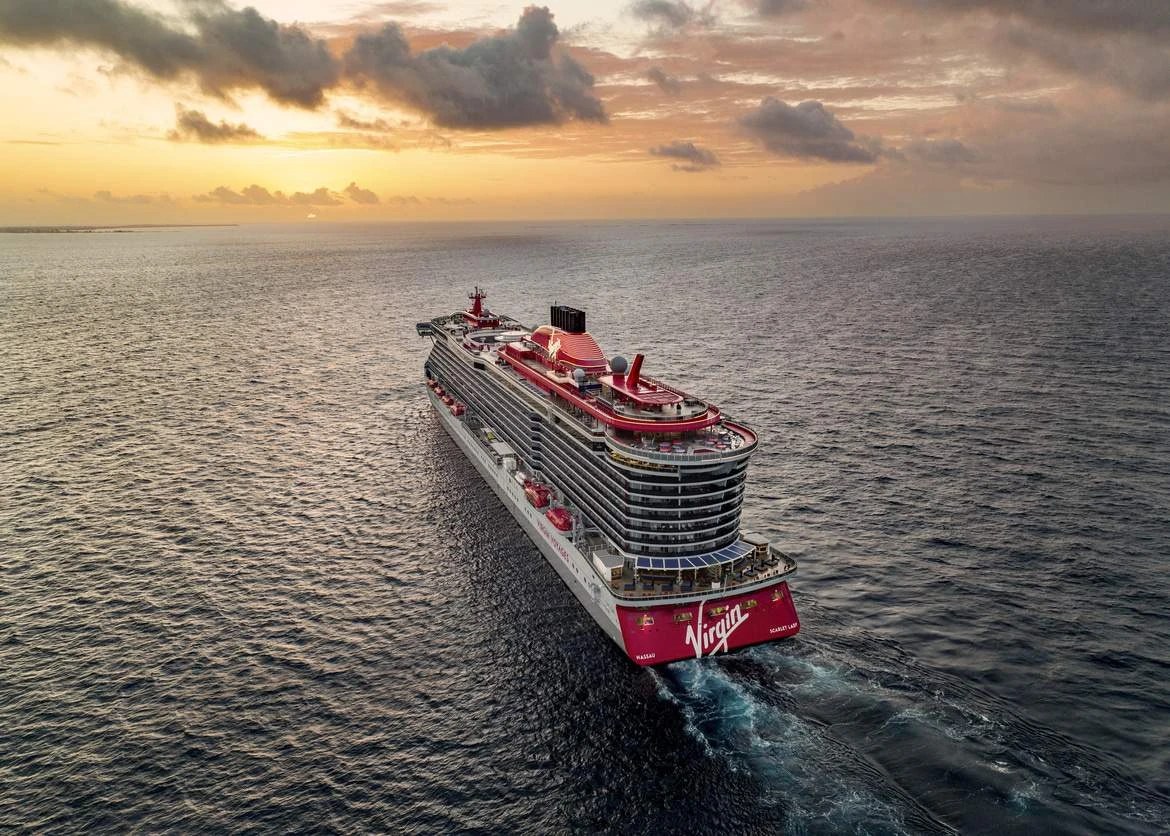 Ocean Cruise Ships