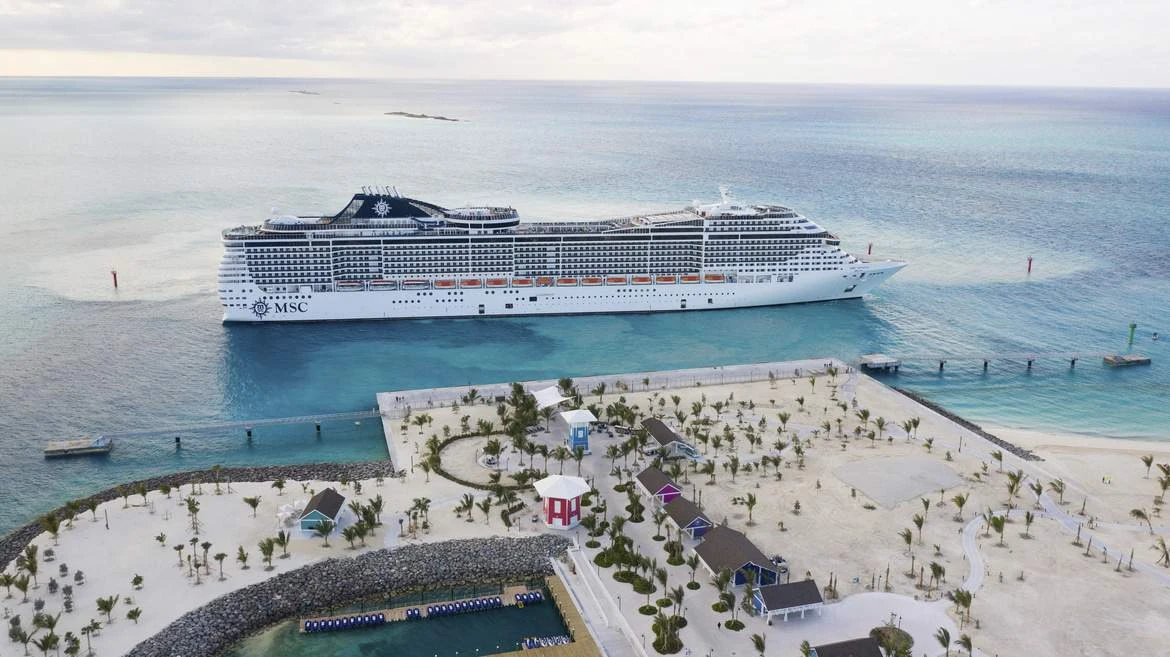 Ocean Cruise Ships