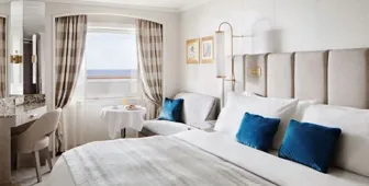 Fixed-Window Staterooms