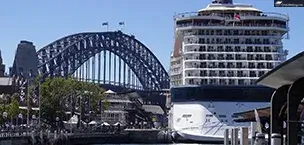 Cruise Sydney Harbour