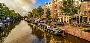 A picture of the Amsterdam Canal and Storm