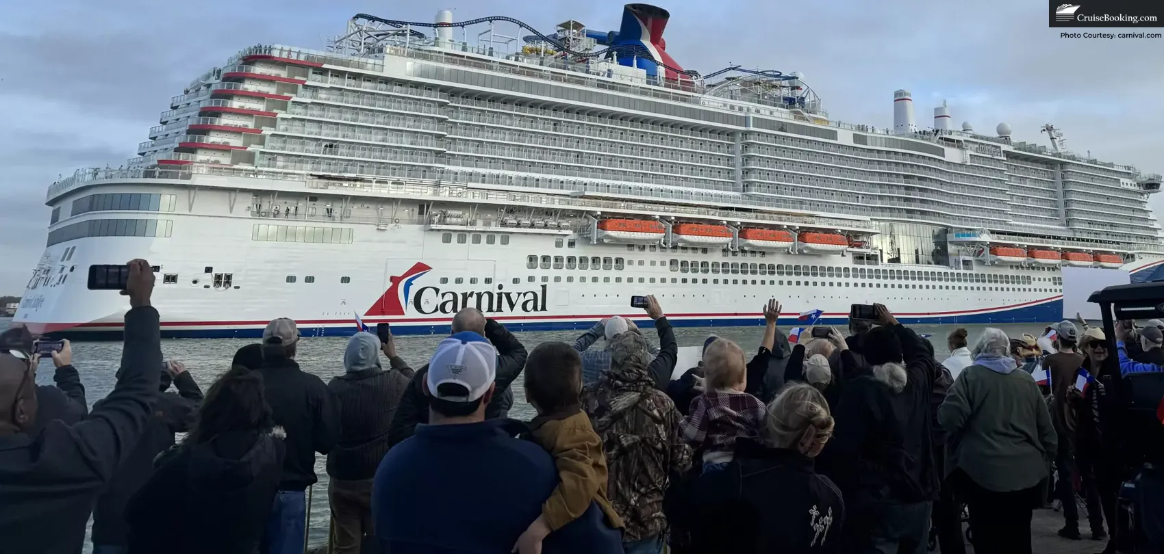 Carnival Jubilee Anchors in Galveston